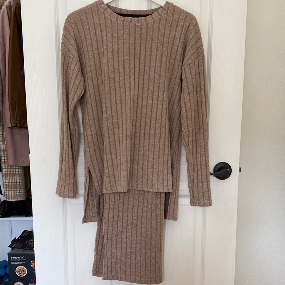 Pink/Black Ribbed Crew Neck Sweater and Pants Set